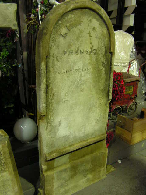 HEADSTONE, Large - Curved Top (170cm H)